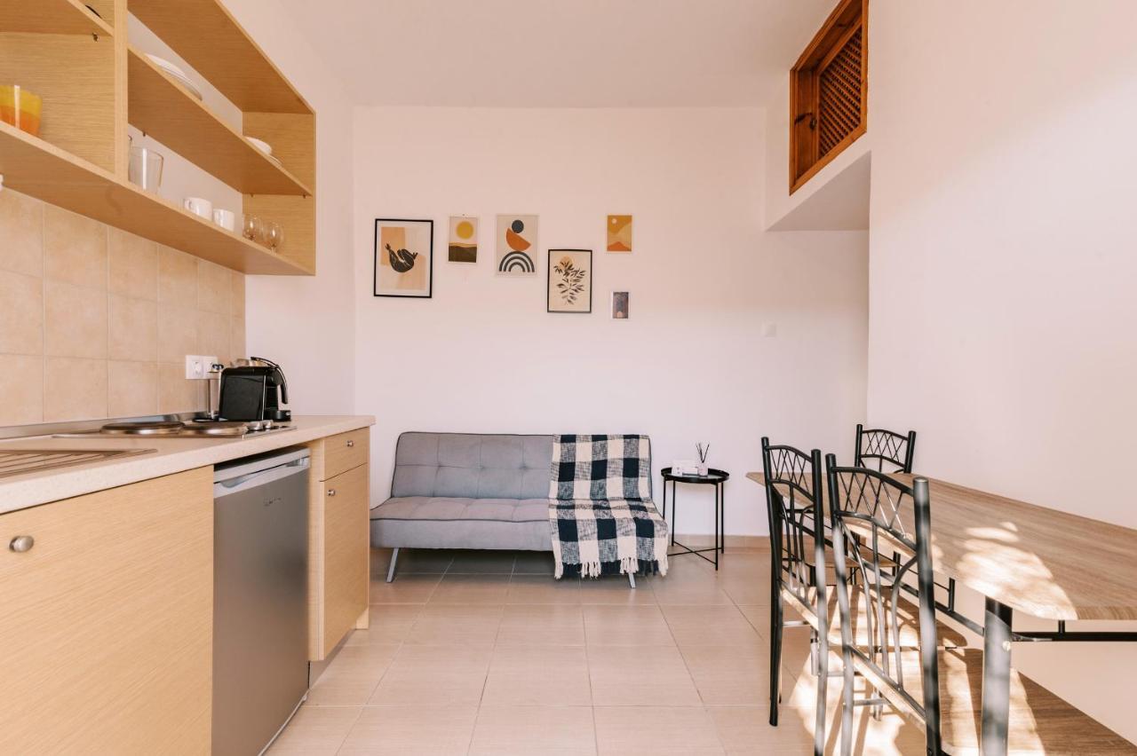Arte Lindos Suites エクステリア 写真